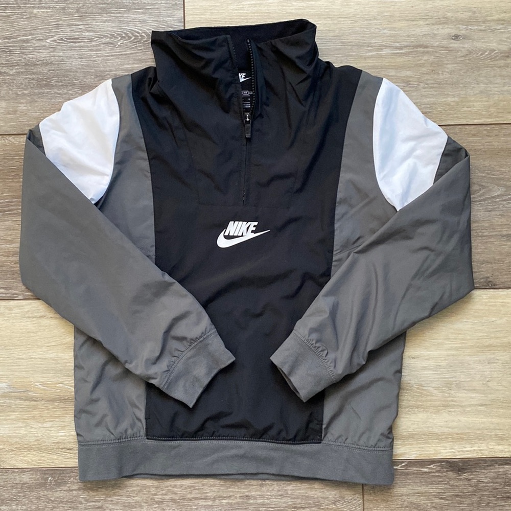 Nike Pullover Windbreaker